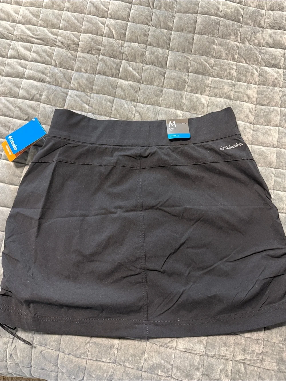 Columbia Black Athletic Skort with Red Size Tabs - Picture 2 of 9